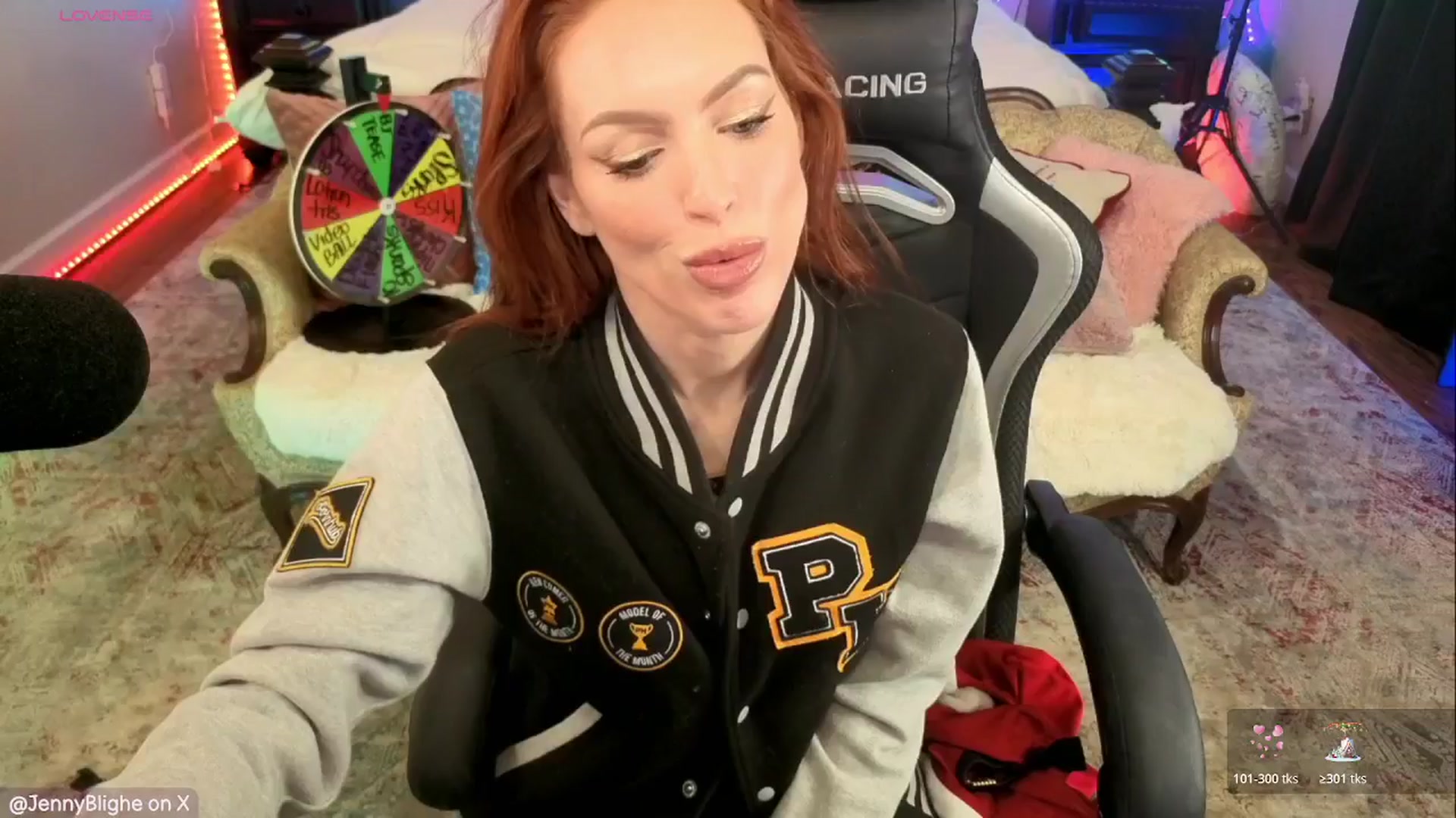 Gallery image thumbnail from JennyBlighe's myfreecams stream on, 12/24/2025, 15:28 image 3 of 20