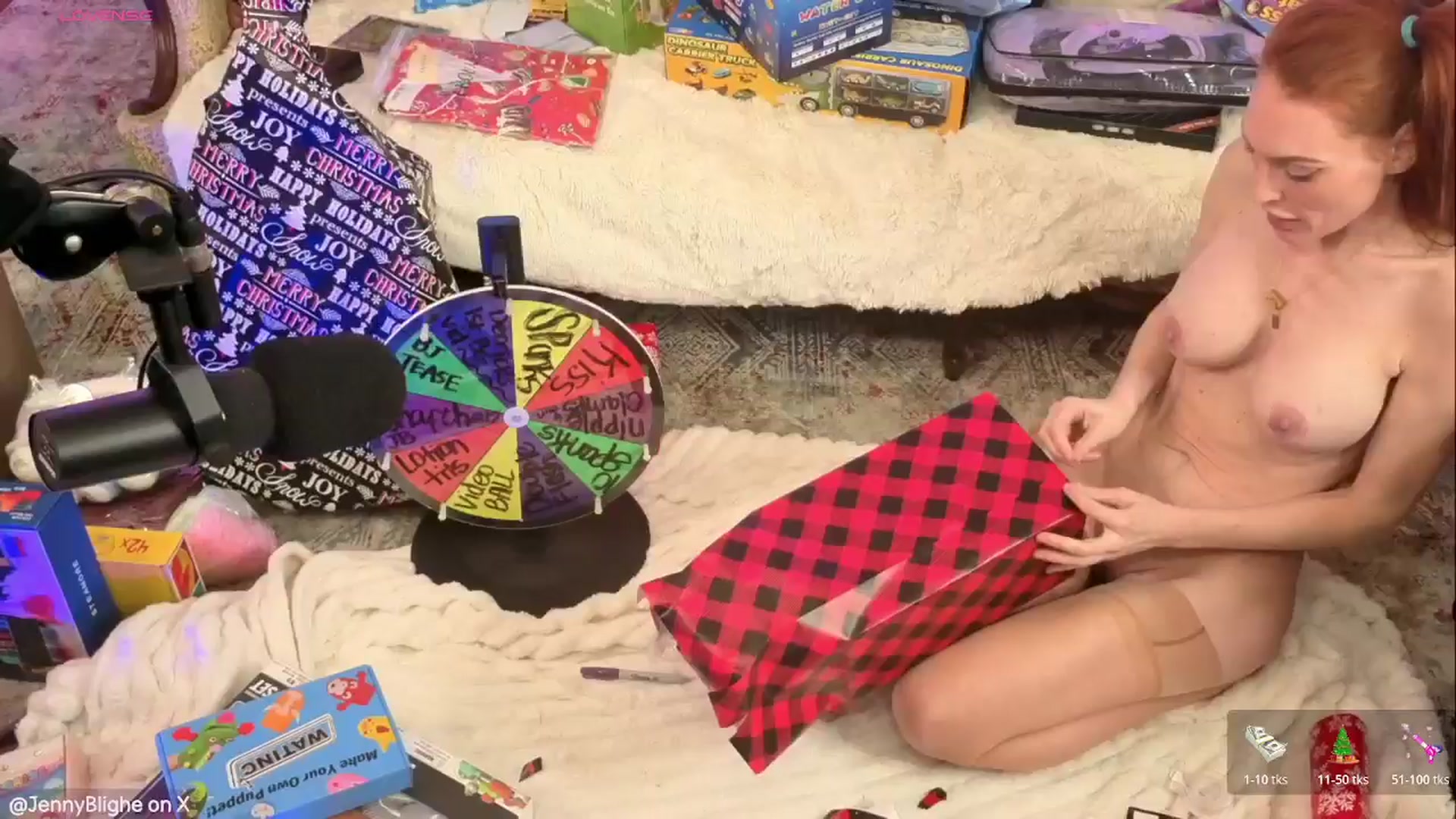 Gallery image thumbnail from JennyBlighe's myfreecams stream on, 12/24/2025, 20:22 image 15 of 20