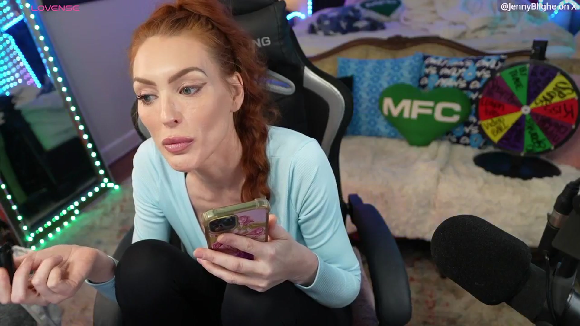 Gallery image thumbnail from JennyBlighe's myfreecams stream on, 01/04/2026, 09:53 image 4 of 20