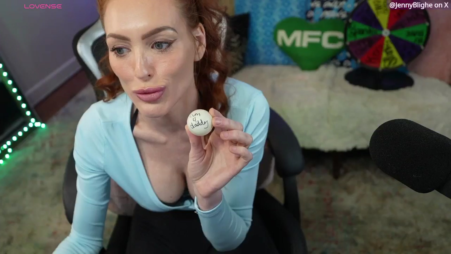 Gallery image thumbnail from JennyBlighe's myfreecams stream on, 01/04/2026, 09:53 image 17 of 20