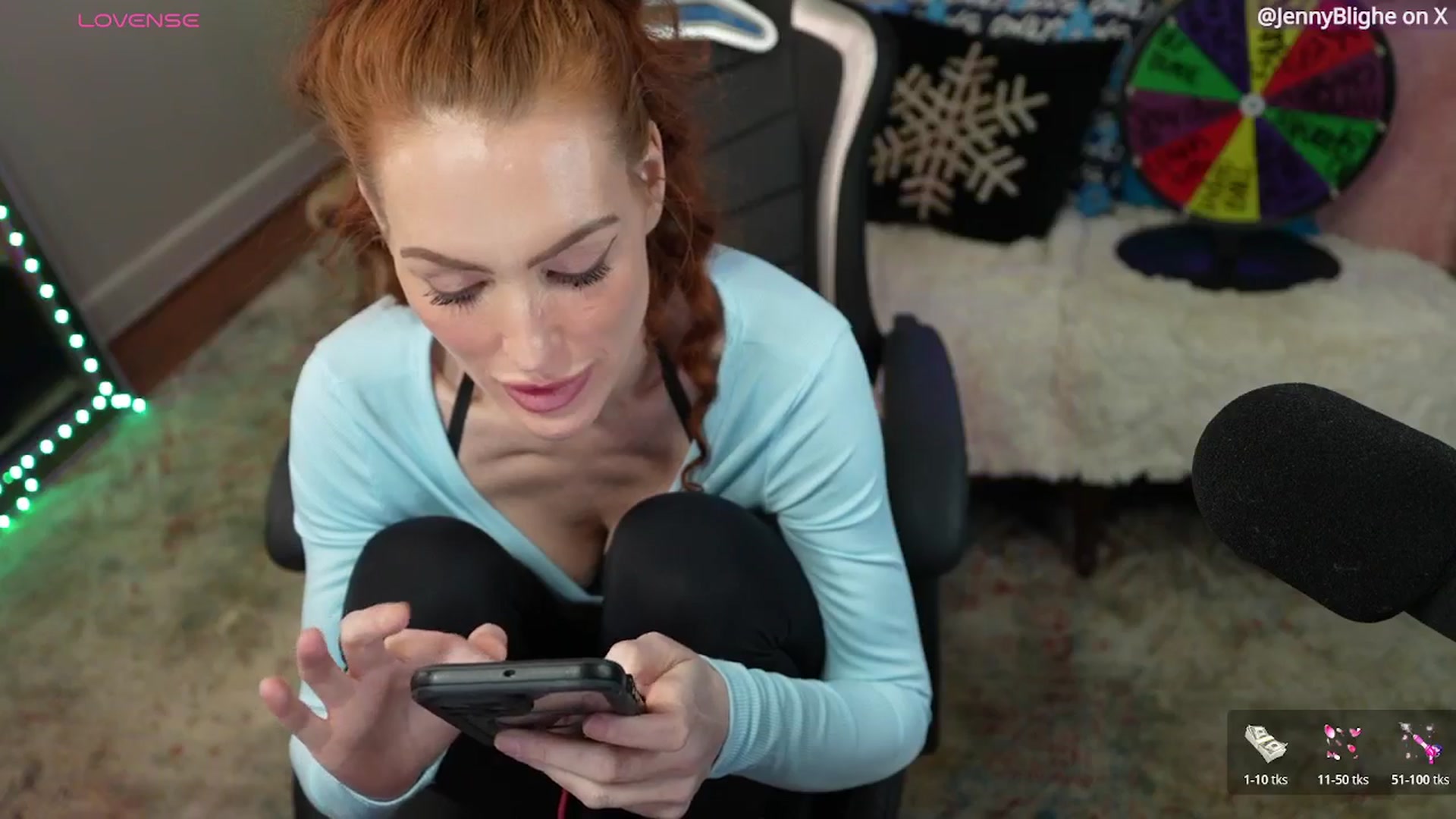 Gallery image thumbnail from JennyBlighe's myfreecams stream on, 01/04/2026, 10:26 image 19 of 20