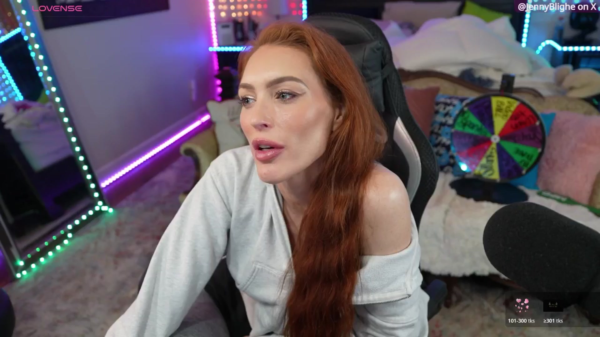 Gallery image thumbnail from JennyBlighe's myfreecams stream on, 01/06/2026, 10:48 image 4 of 20