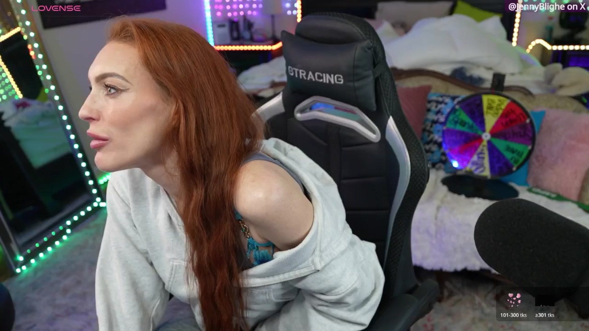 Gallery image thumbnail from JennyBlighe's myfreecams stream on, 01/06/2026, 10:48 image 5 of 20