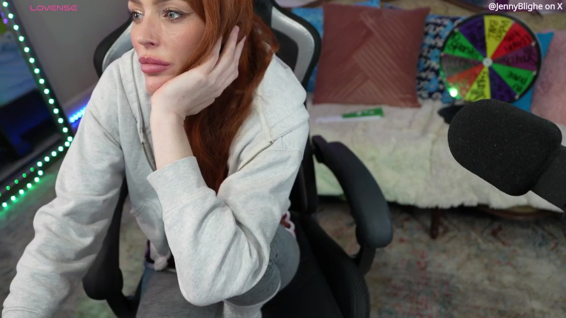 Gallery image thumbnail from JennyBlighe's myfreecams stream on, 01/06/2026, 12:11 image 19 of 20