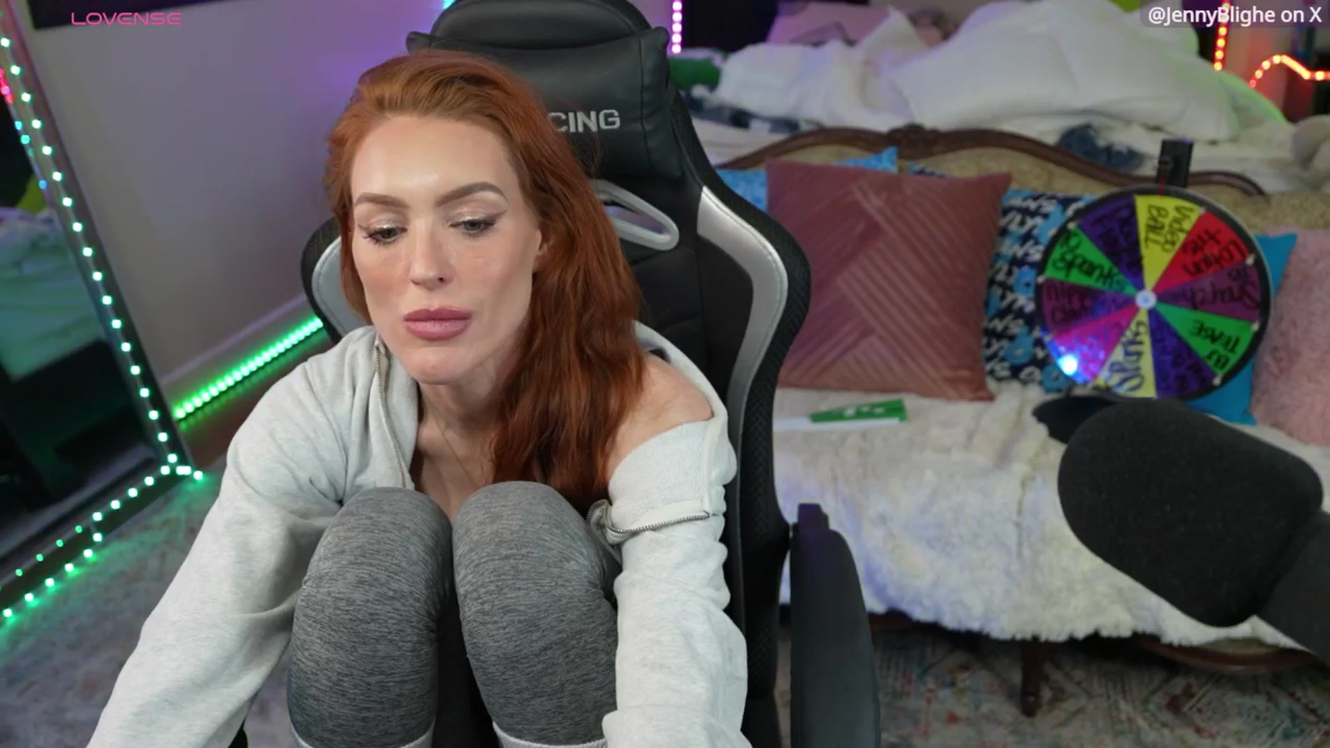 Gallery image thumbnail from JennyBlighe's myfreecams stream on, 01/06/2026, 12:11 image 9 of 20