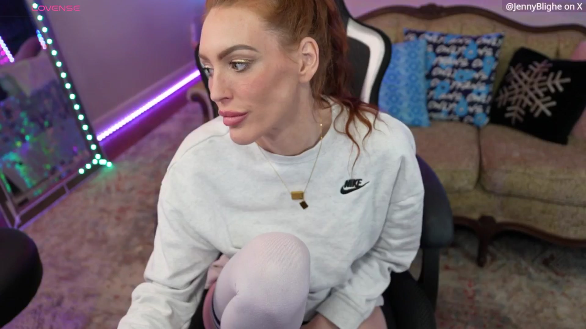 Gallery image thumbnail from JennyBlighe's myfreecams stream on, 01/08/2026, 12:33 image 18 of 20