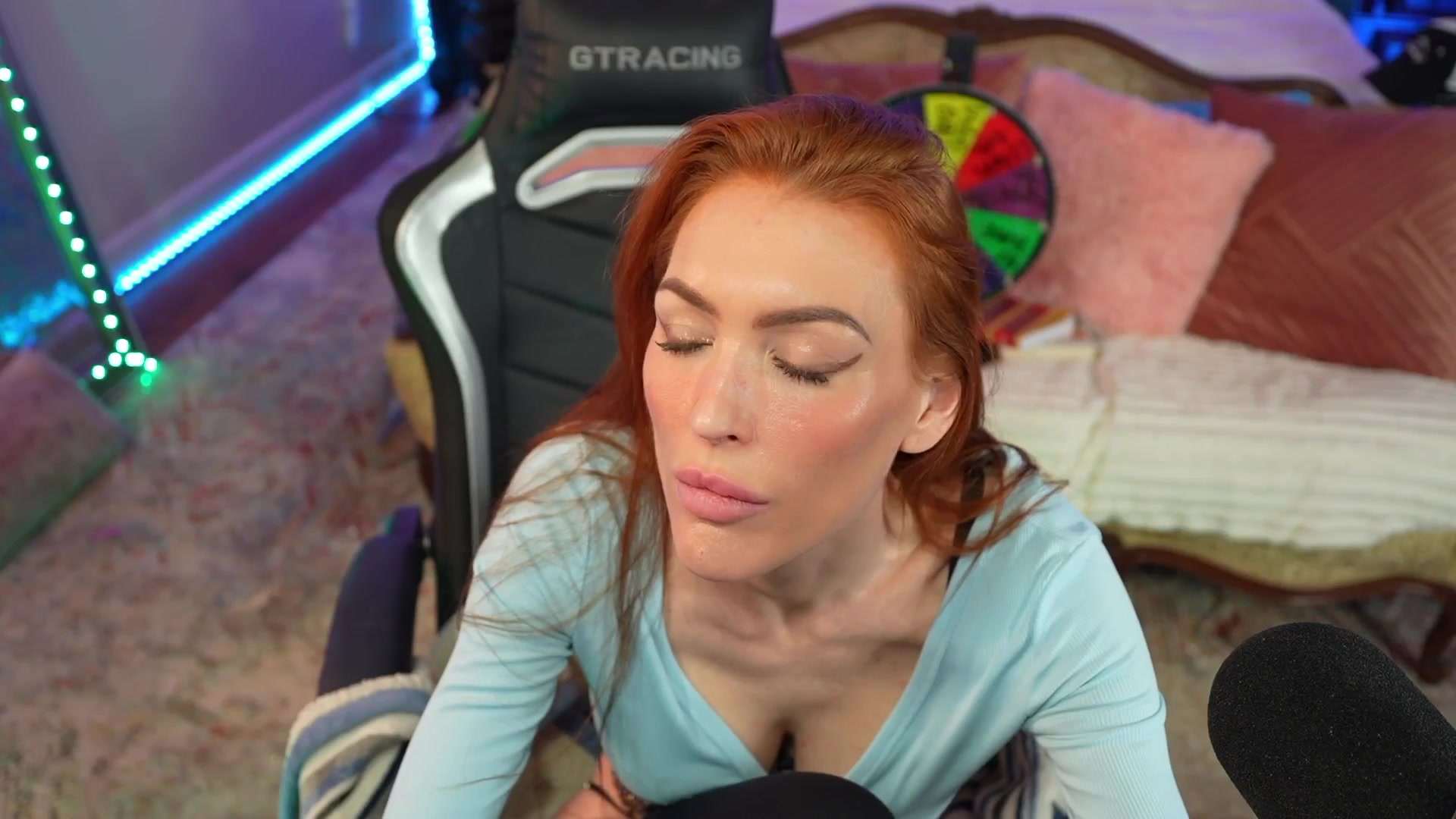 Gallery image thumbnail from JennyBlighe's myfreecams stream on, 02/27/2026, 12:38 image 17 of 20
