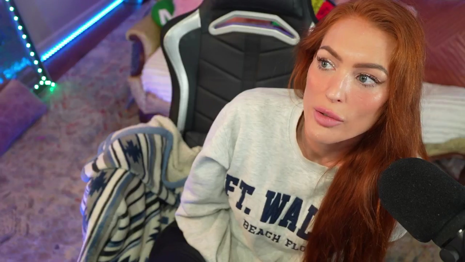 Gallery image thumbnail from JennyBlighe's myfreecams stream on, 02/27/2026, 12:38 image 2 of 20