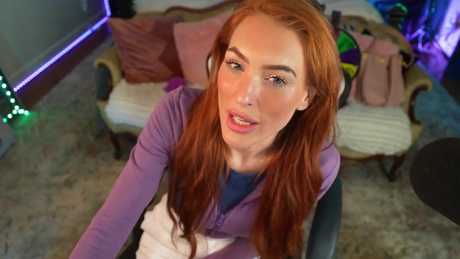 Gallery image thumbnail from JennyBlighe's myfreecams stream on, 03/14/2026, 24:00 image 6 of 20