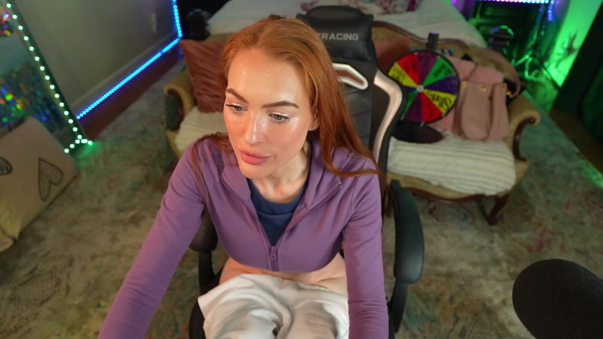 Gallery image thumbnail from JennyBlighe's myfreecams stream on, 03/14/2026, 06:21 image 1 of 20
