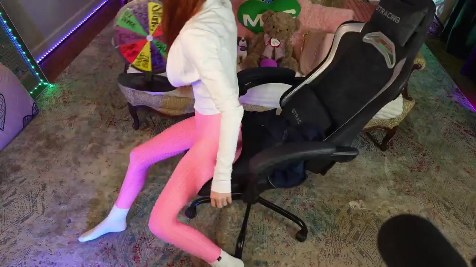 Gallery image thumbnail from JennyBlighe's myfreecams stream on, 03/19/2026, 18:29 image 7 of 20