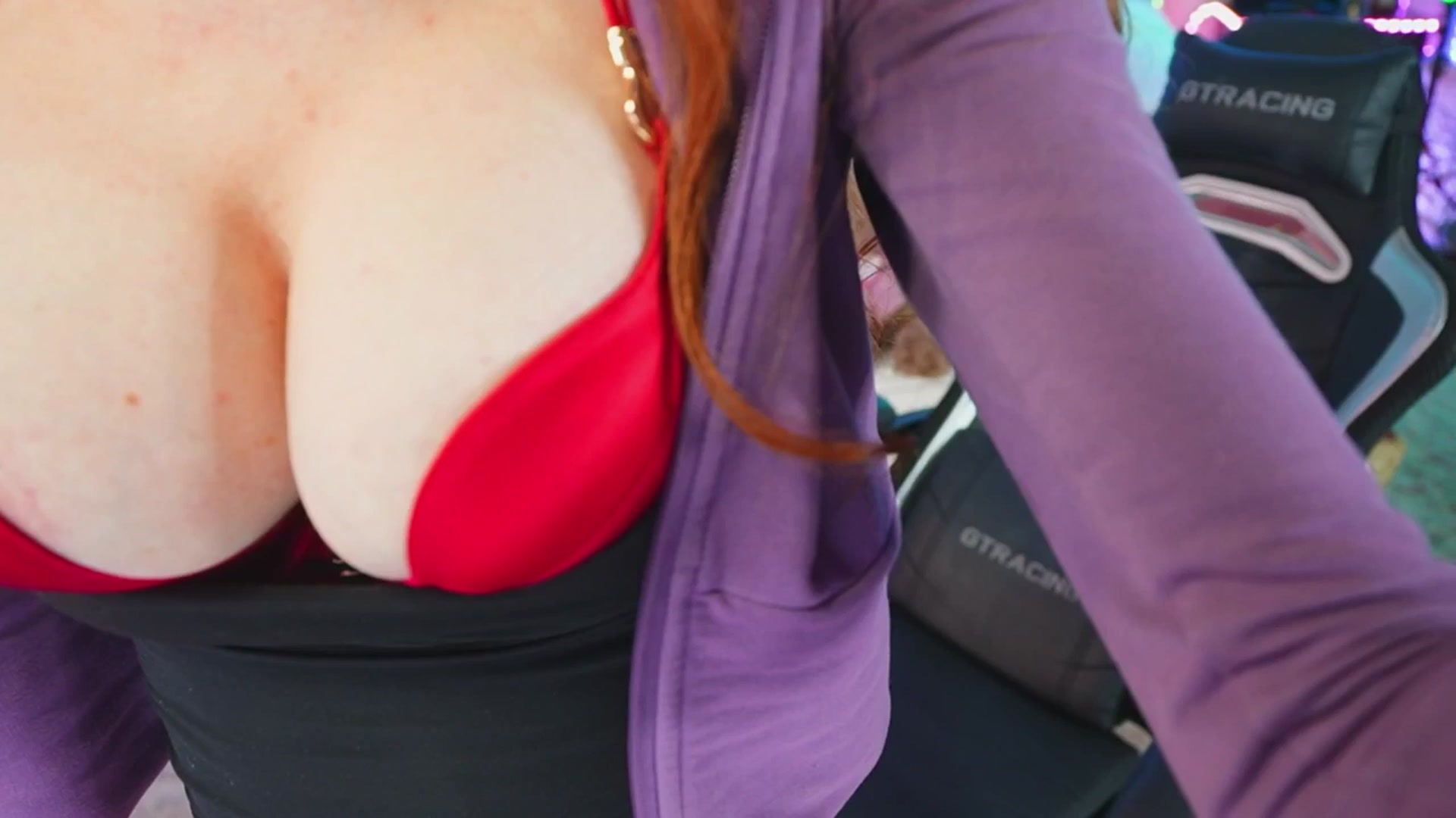 Gallery image thumbnail from JennyBlighe's myfreecams stream on, 03/21/2026, 08:44 image 13 of 20