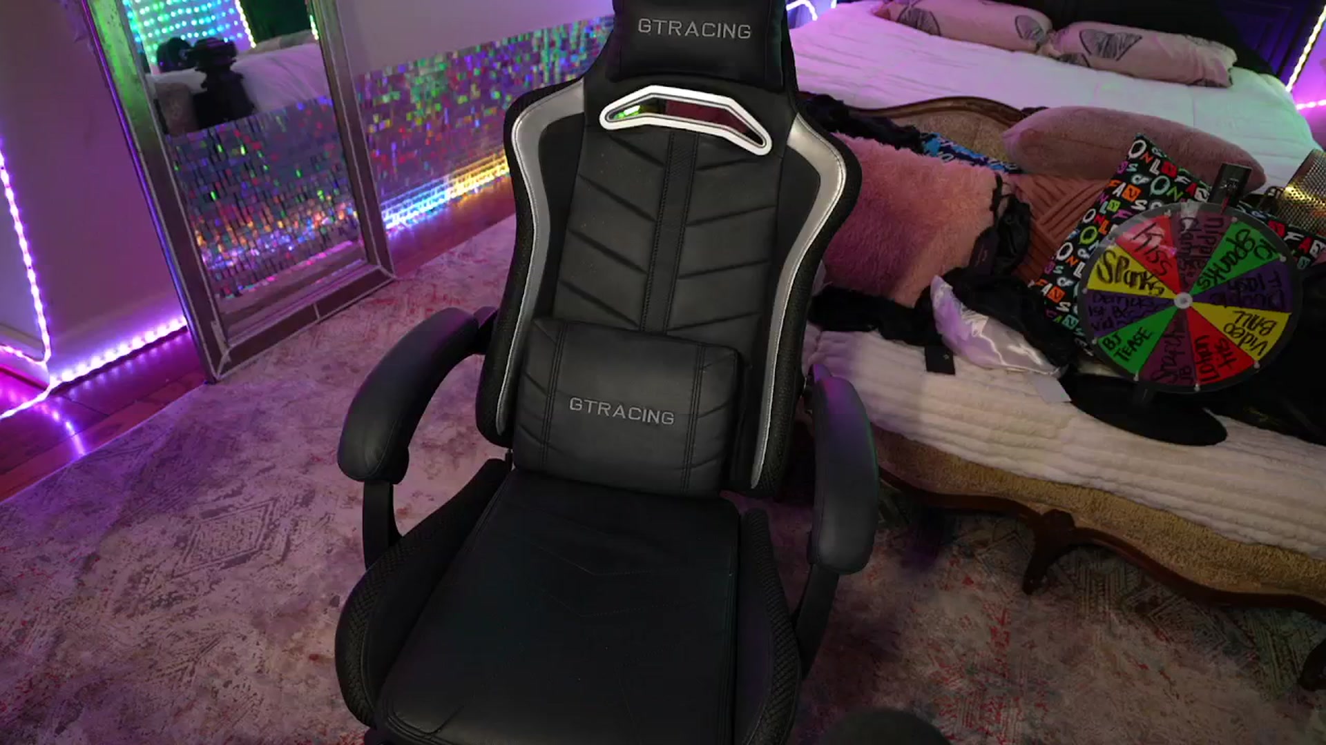 Gallery image thumbnail from JennyBlighe's myfreecams stream on, 04/08/2026, 06:57 image 16 of 20