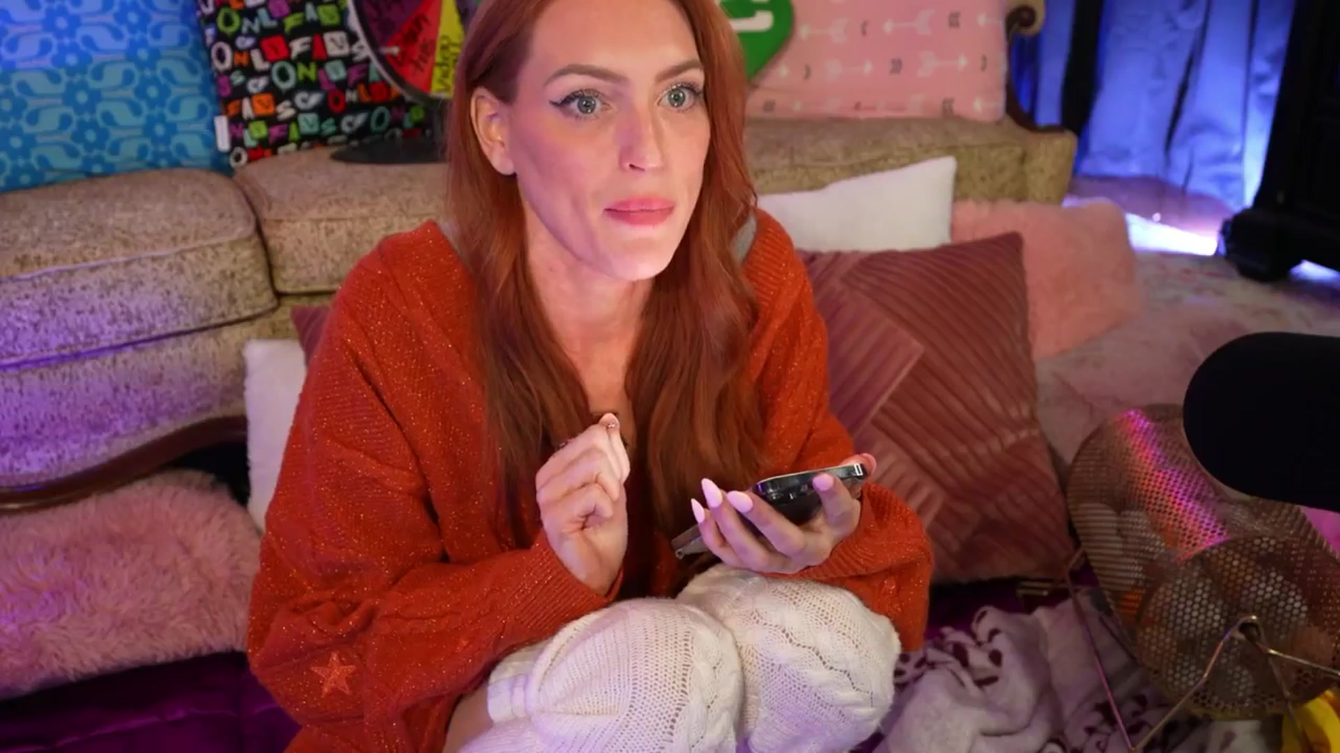Gallery image thumbnail from JennyBlighe's myfreecams stream on, 05/03/2026, 13:01 image 19 of 20