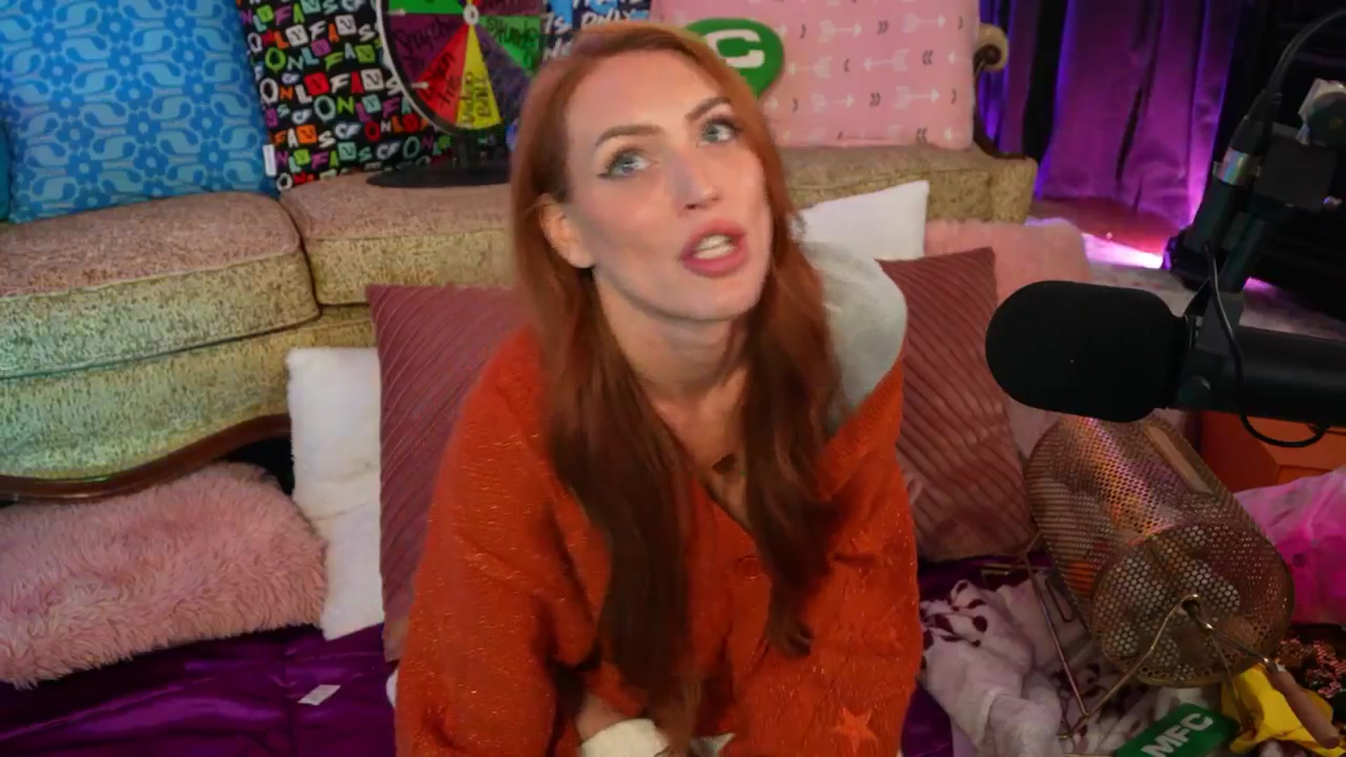 Gallery image thumbnail from JennyBlighe's myfreecams stream on, 05/03/2026, 13:54 image 7 of 20