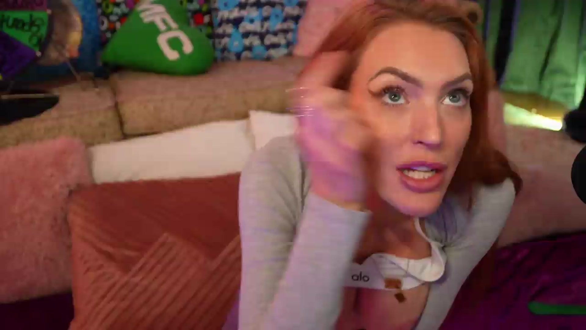 Gallery image thumbnail from JennyBlighe's myfreecams stream on, 05/06/2026, 11:59 image 16 of 20