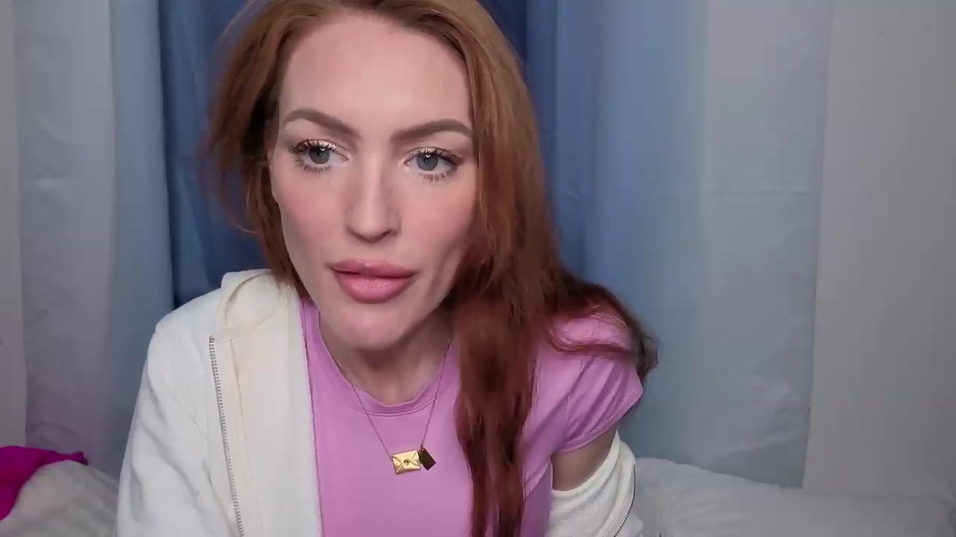 Gallery image thumbnail from JennyBlighe's myfreecams stream on, 05/09/2026, 15:12 image 3 of 20