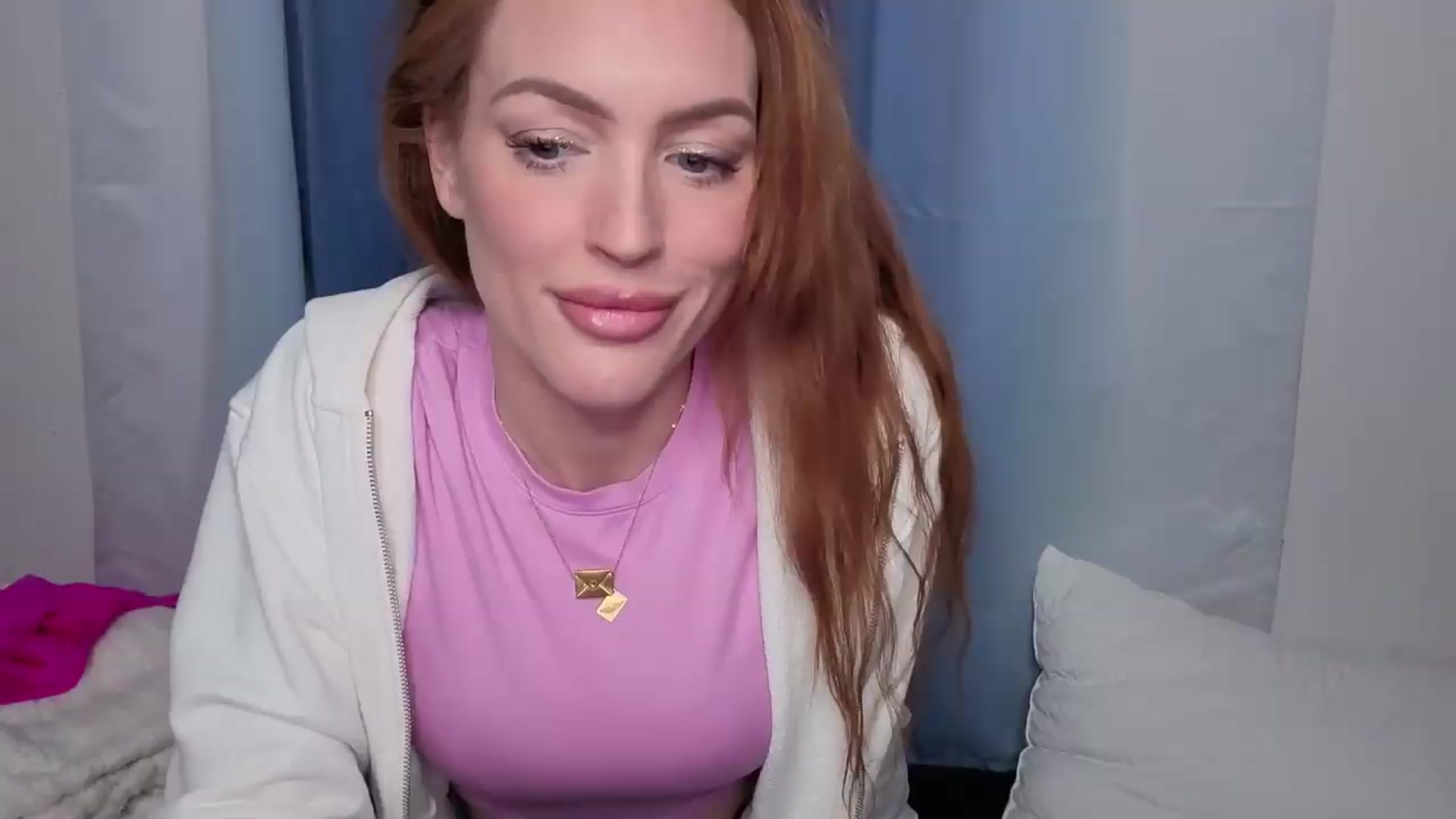 Gallery image thumbnail from JennyBlighe's myfreecams stream on, 05/09/2026, 15:12 image 1 of 20