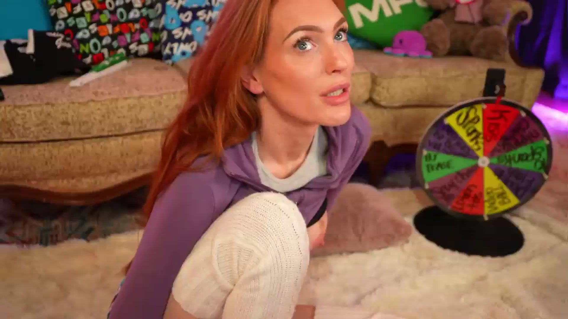 Gallery image thumbnail from JennyBlighe's myfreecams stream on, 06/05/2026, 14:32 image 10 of 20