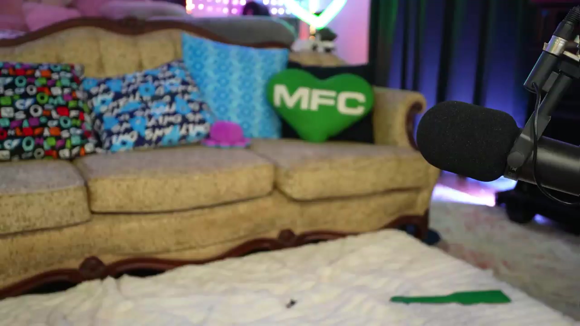 Gallery image thumbnail from JennyBlighe's myfreecams stream on, 06/21/2026, 11:58 image 9 of 20