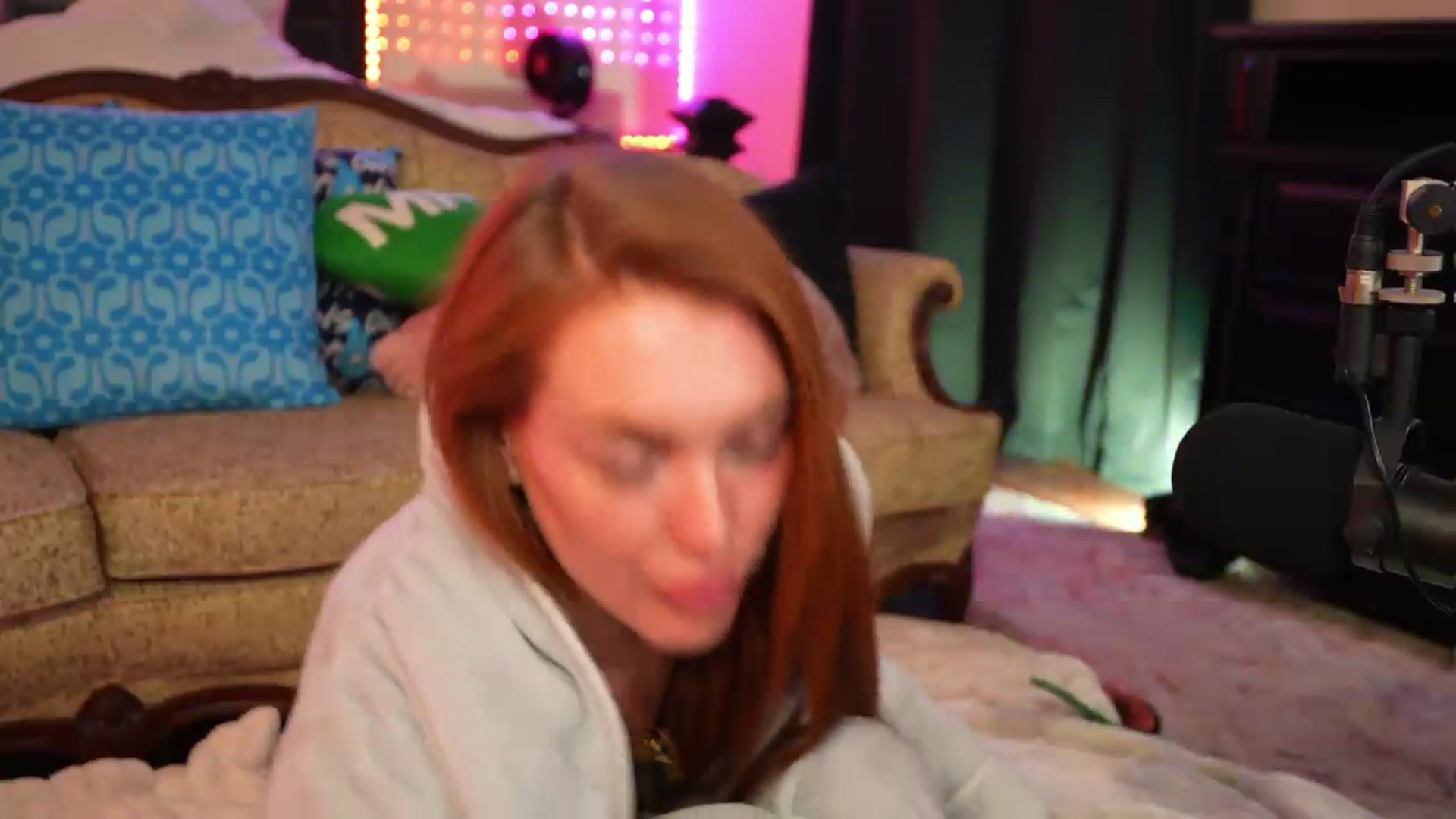 Gallery image thumbnail from JennyBlighe's myfreecams stream on, 07/02/2026, 11:26 image 10 of 20