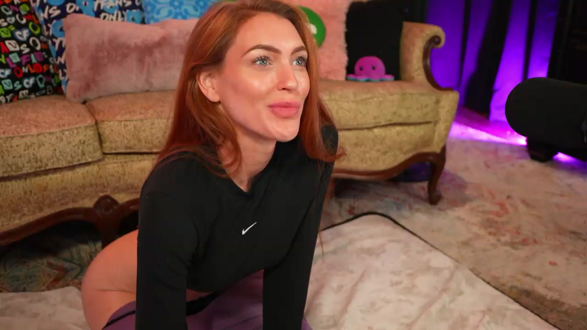 Gallery image thumbnail from JennyBlighe's myfreecams stream on, 07/03/2026, 24:44 image 2 of 20