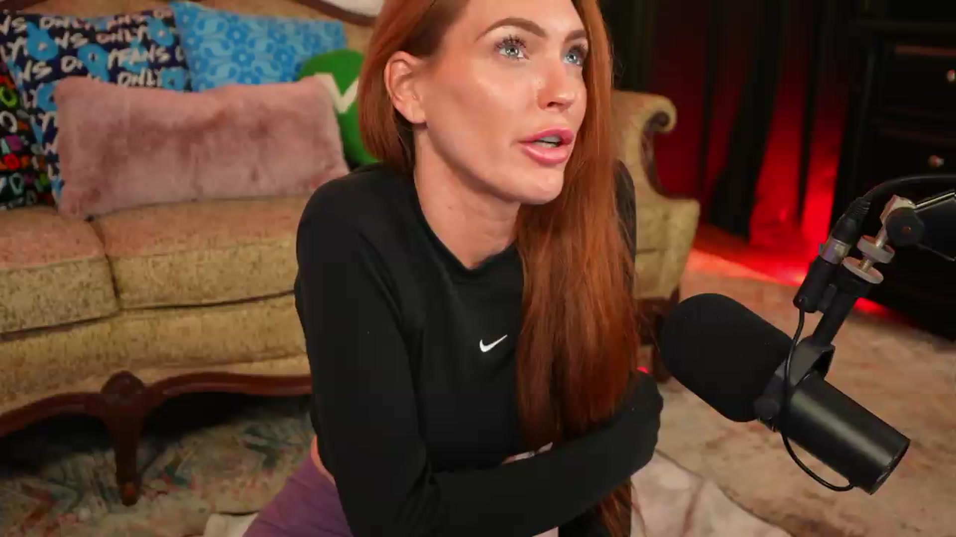 Gallery image thumbnail from JennyBlighe's myfreecams stream on, 07/03/2026, 24:44 image 14 of 20