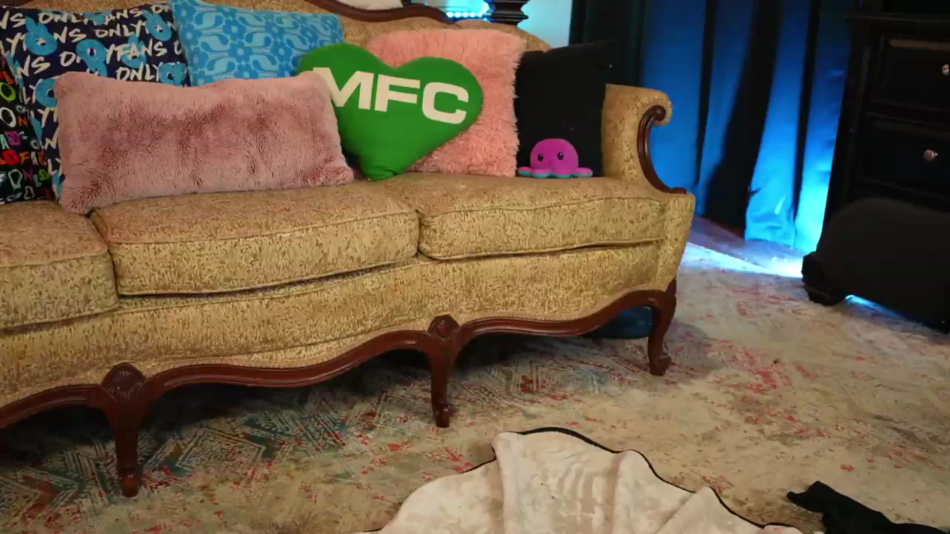 Gallery image thumbnail from JennyBlighe's myfreecams stream on, 07/03/2026, 01:50 image 20 of 20