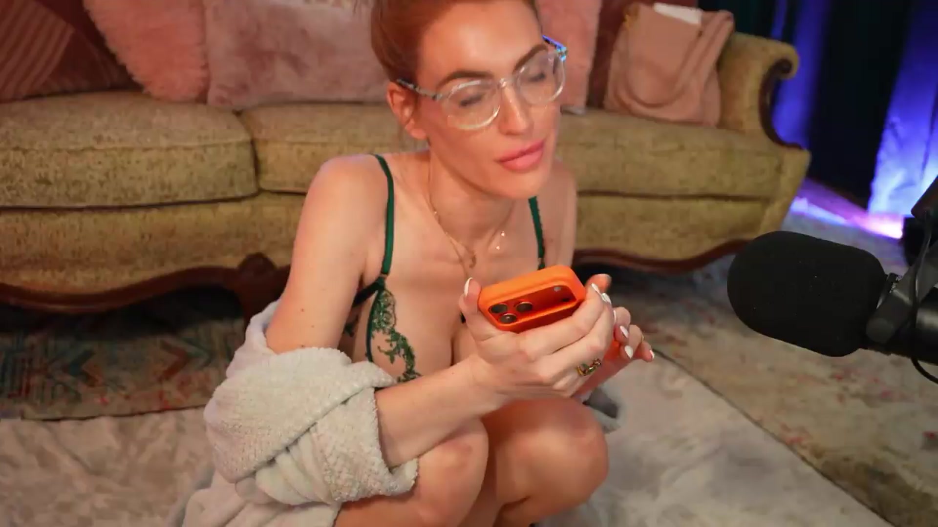Gallery image thumbnail from JennyBlighe's myfreecams stream on, 07/09/2026, 08:31 image 15 of 20