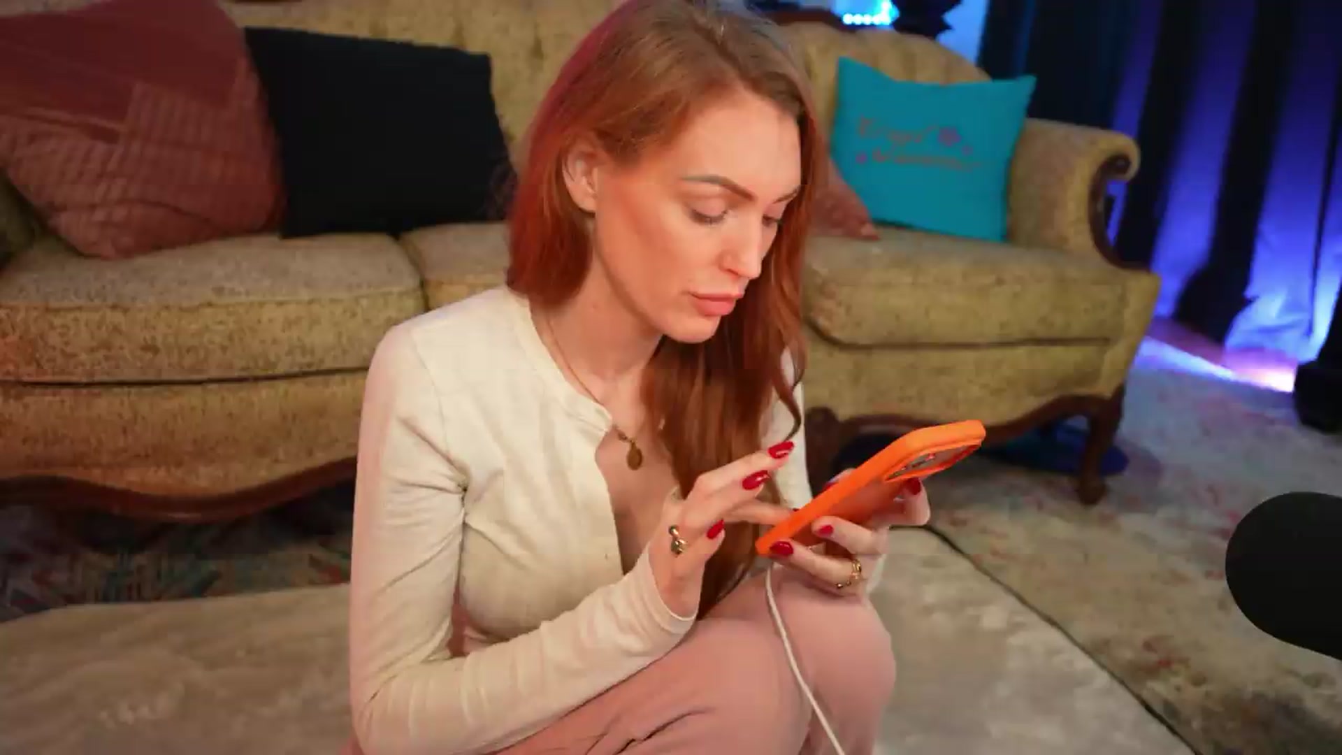 Gallery image thumbnail from JennyBlighe's myfreecams stream on, 07/18/2026, 10:16 image 4 of 20