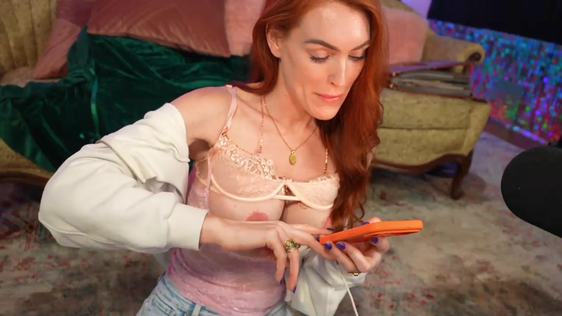 Gallery image thumbnail from JennyBlighe's myfreecams stream on, 08/04/2026, 05:33 image 18 of 20