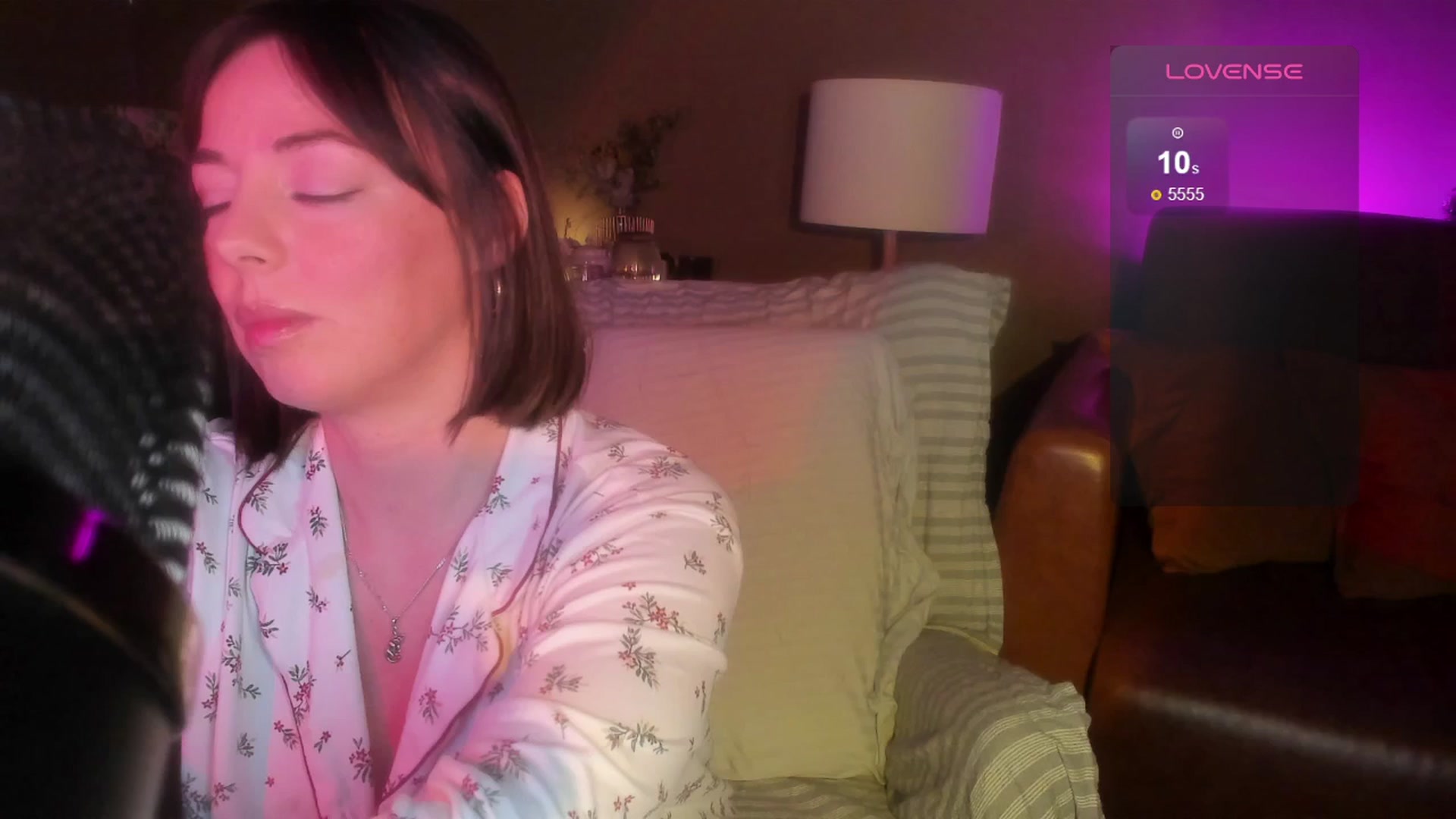 Gallery image thumbnail from JennyJennings's myfreecams stream on, 12/26/2025, 03:12 image 1 of 20