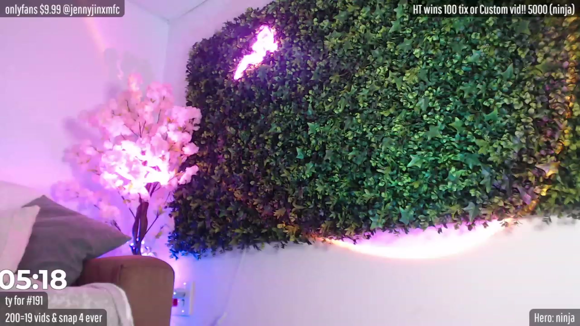 Gallery image thumbnail from JennyJinx's myfreecams stream on, 04/15/2023, 07:15 image 11 of 20