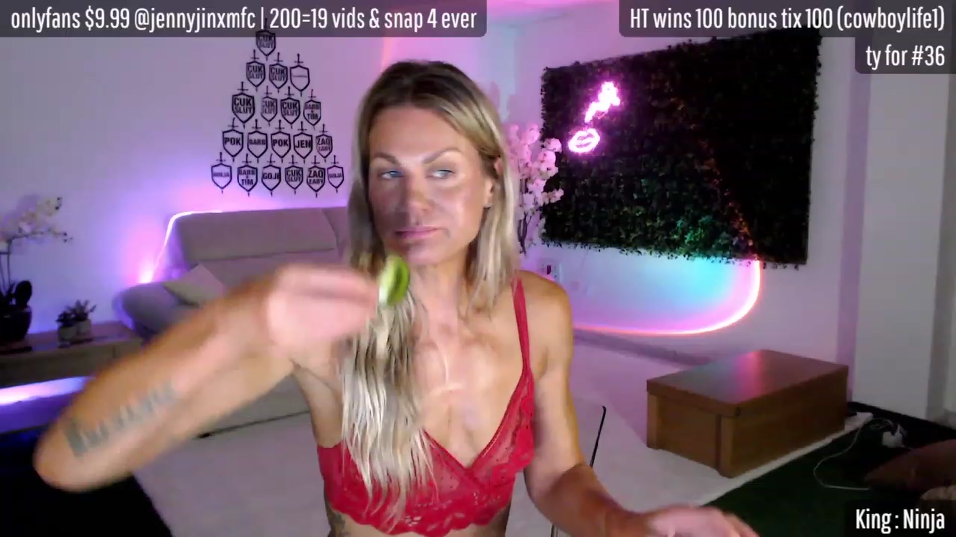 Gallery image thumbnail from JennyJinx's myfreecams stream on, 05/10/2023, 01:32 image 11 of 20