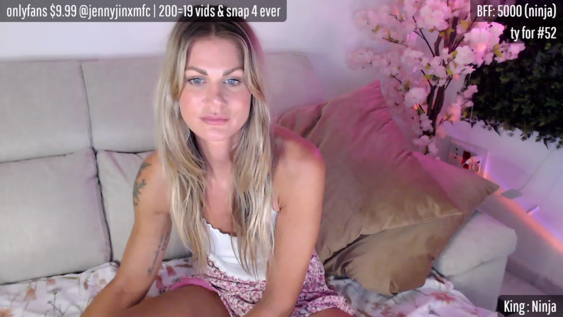 Gallery image thumbnail from JennyJinx's myfreecams stream on, 05/14/2023, 07:29 image 16 of 20