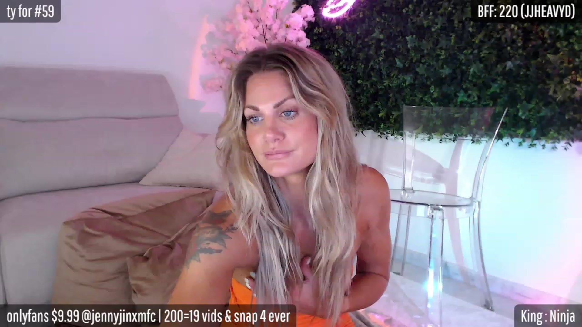 Gallery image thumbnail from JennyJinx's myfreecams stream on, 05/28/2023, 23:03 image 15 of 20