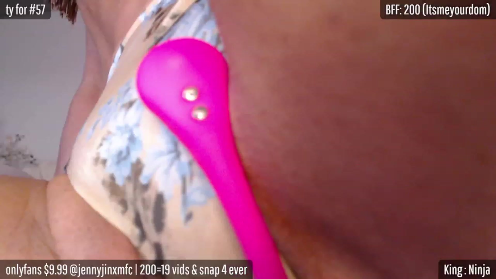 Gallery image thumbnail from JennyJinx's myfreecams stream on, 05/29/2023, 17:24 image 6 of 20