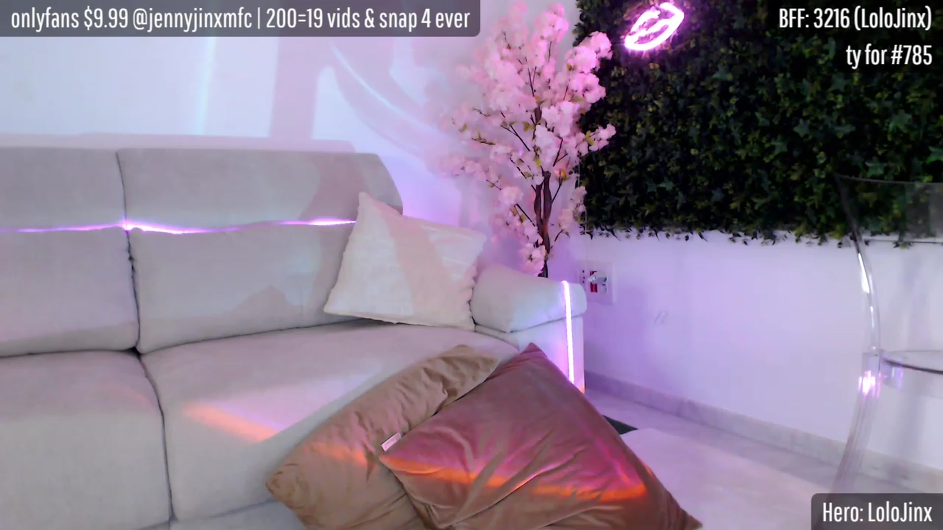 Gallery image thumbnail from JennyJinx's myfreecams stream on, 06/04/2023, 24:45 image 14 of 20