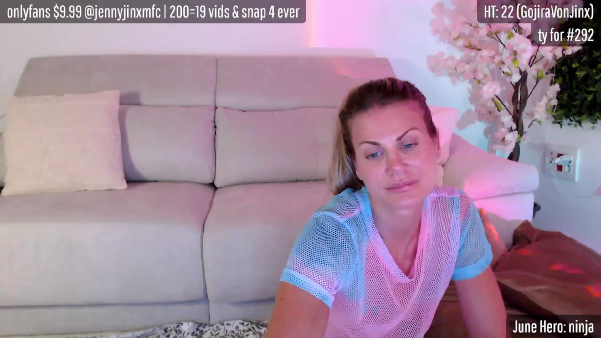 Gallery image thumbnail from JennyJinx's myfreecams stream on, 06/14/2023, 24:17 image 18 of 20