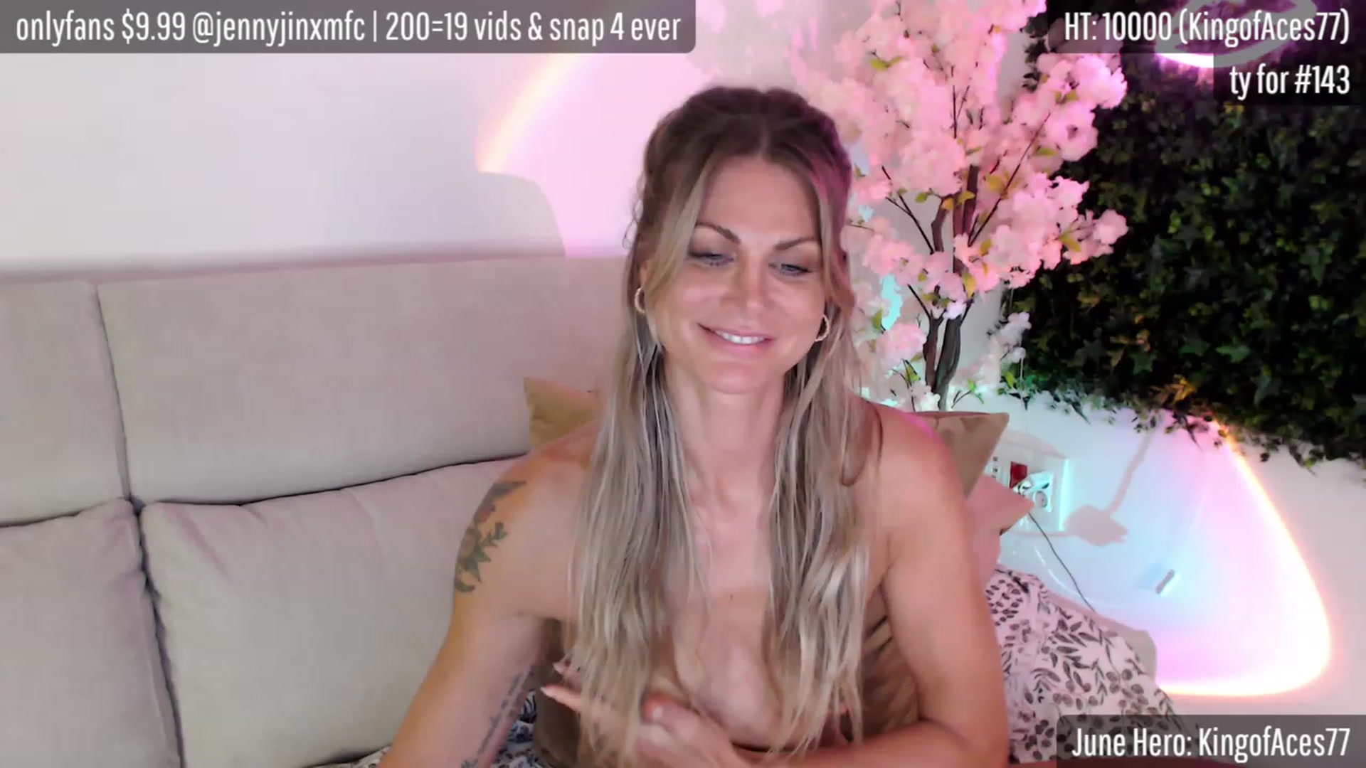Gallery image thumbnail from JennyJinx's myfreecams stream on, 06/15/2023, 24:33 image 6 of 20