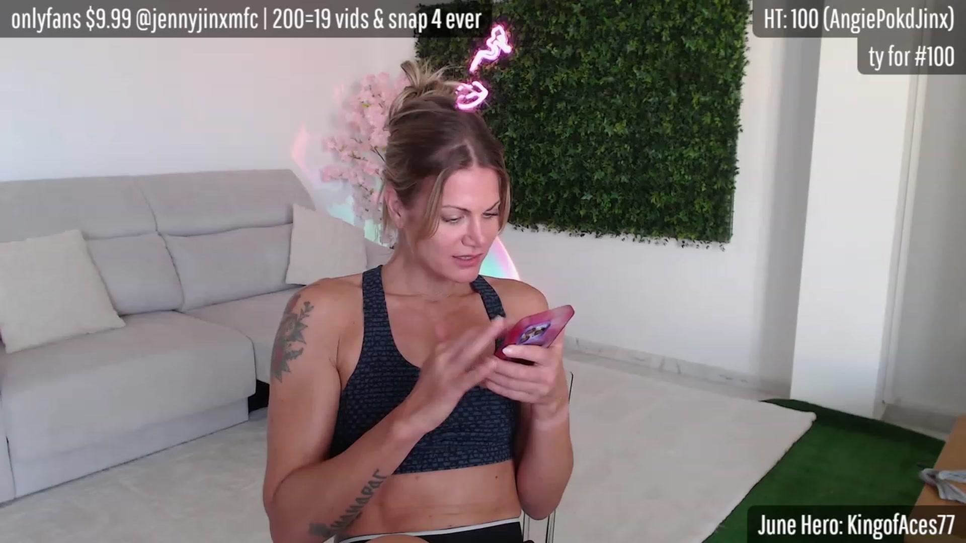 Gallery image thumbnail from JennyJinx's myfreecams stream on, 06/15/2023, 15:02 image 12 of 20