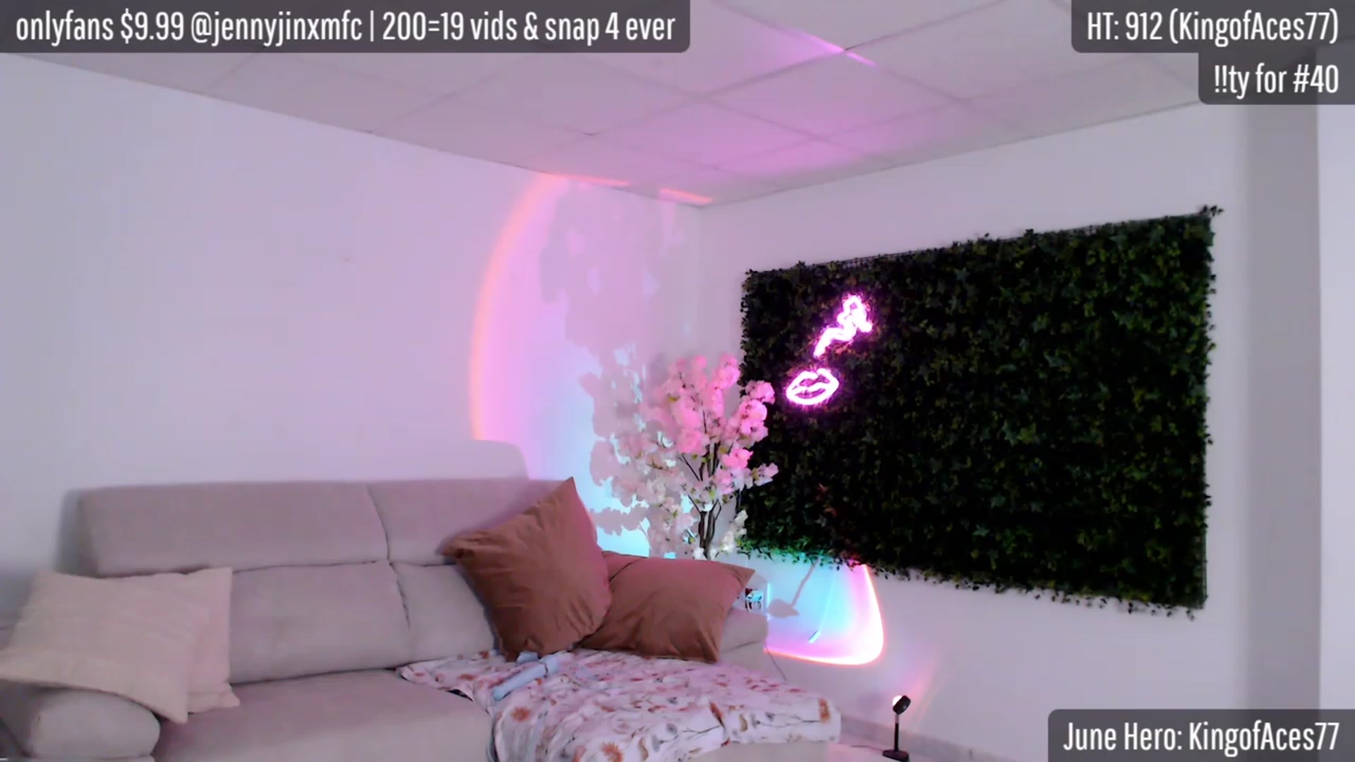 Gallery image thumbnail from JennyJinx's myfreecams stream on, 06/21/2023, 18:18 image 6 of 20