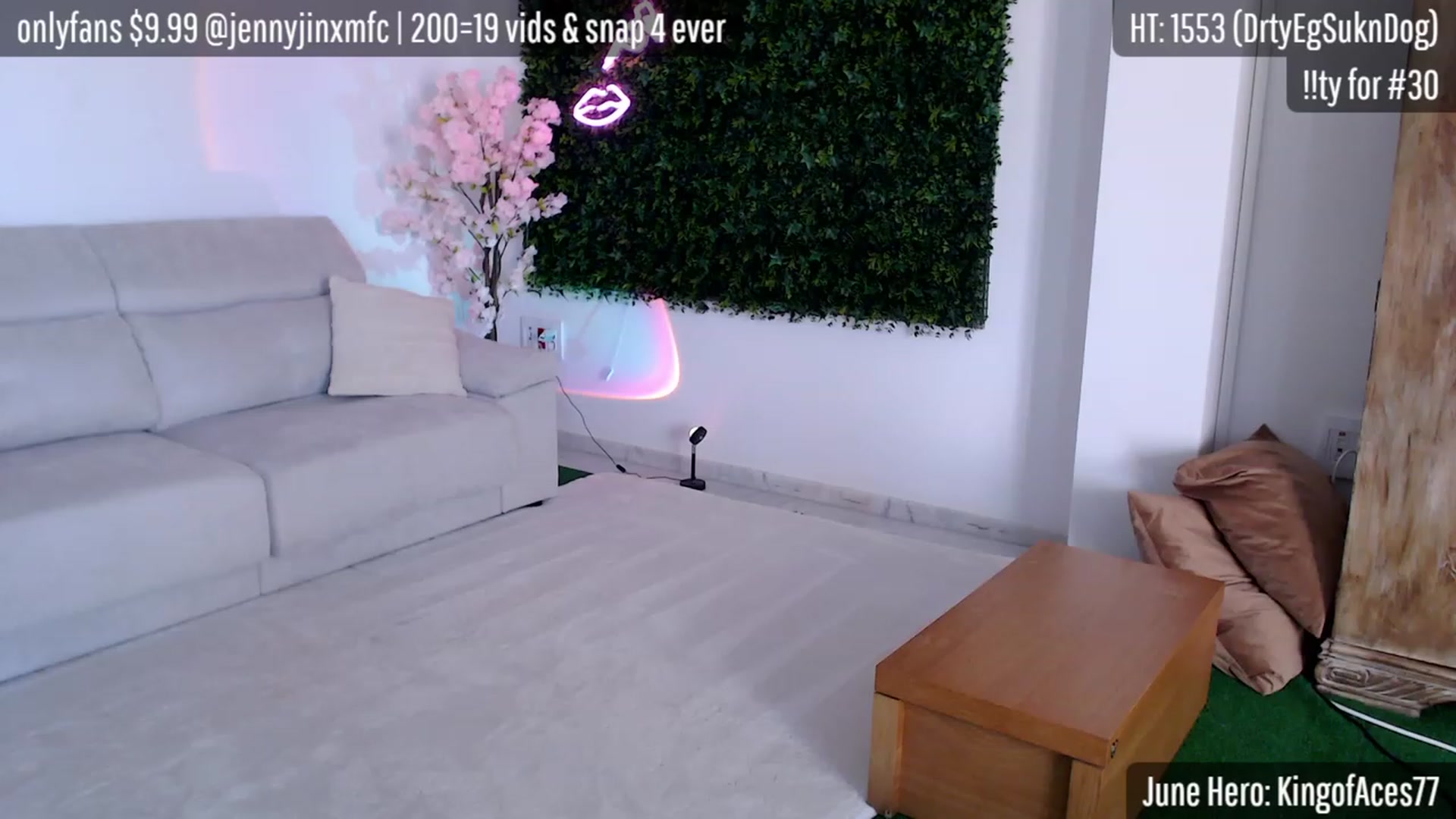 Gallery image thumbnail from JennyJinx's myfreecams stream on, 06/28/2023, 13:28 image 15 of 20