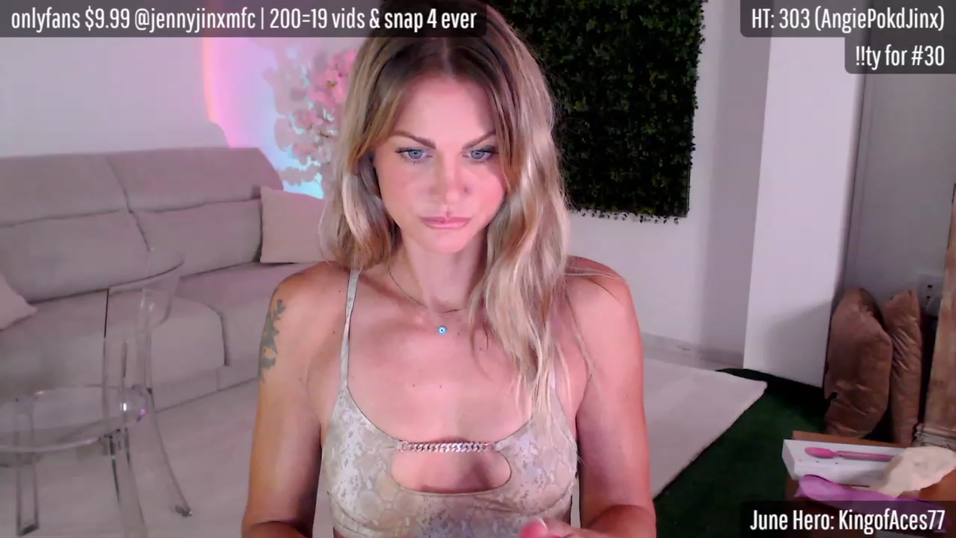 Gallery image thumbnail from JennyJinx's myfreecams stream on, 06/29/2023, 05:21 image 9 of 20