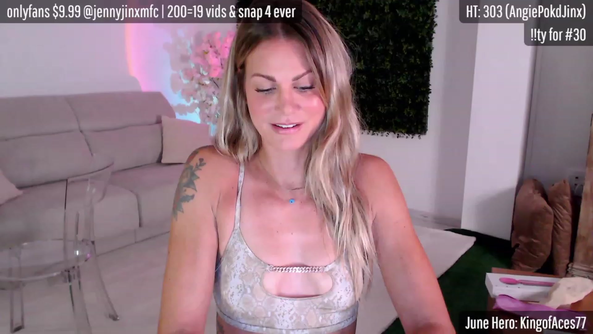 Gallery image thumbnail from JennyJinx's myfreecams stream on, 06/29/2023, 05:21 image 5 of 20