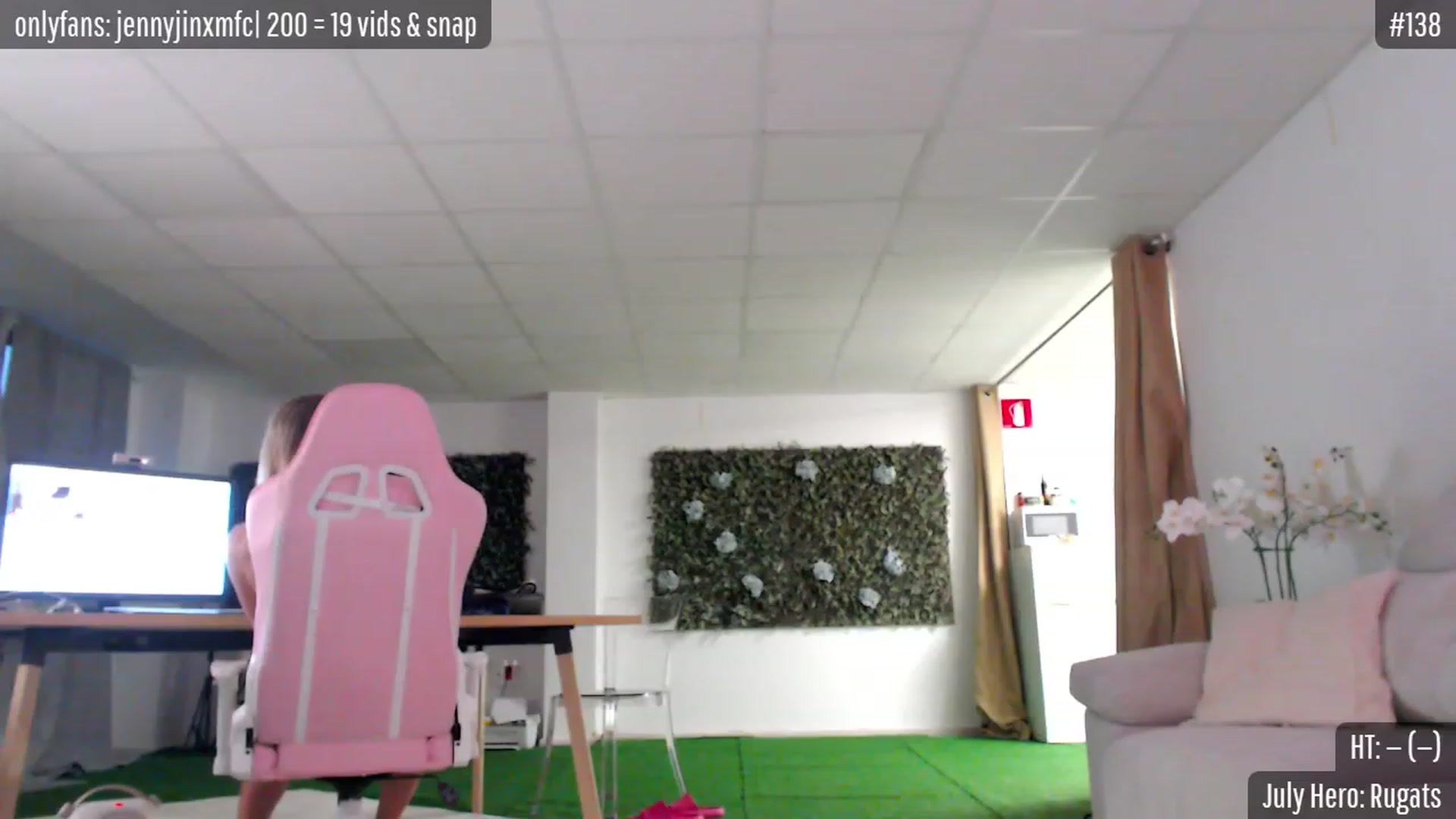 Gallery image thumbnail from JennyJinx's myfreecams stream on, 07/25/2023, 20:17 image 5 of 20