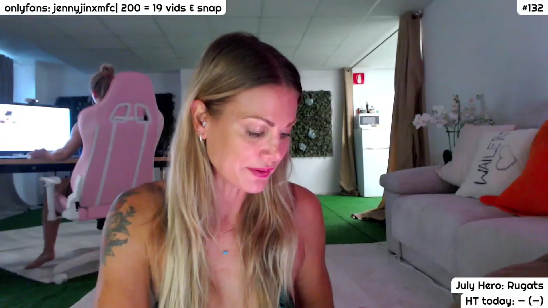 Gallery image thumbnail from JennyJinx's myfreecams stream on, 07/26/2023, 18:56 image 5 of 20