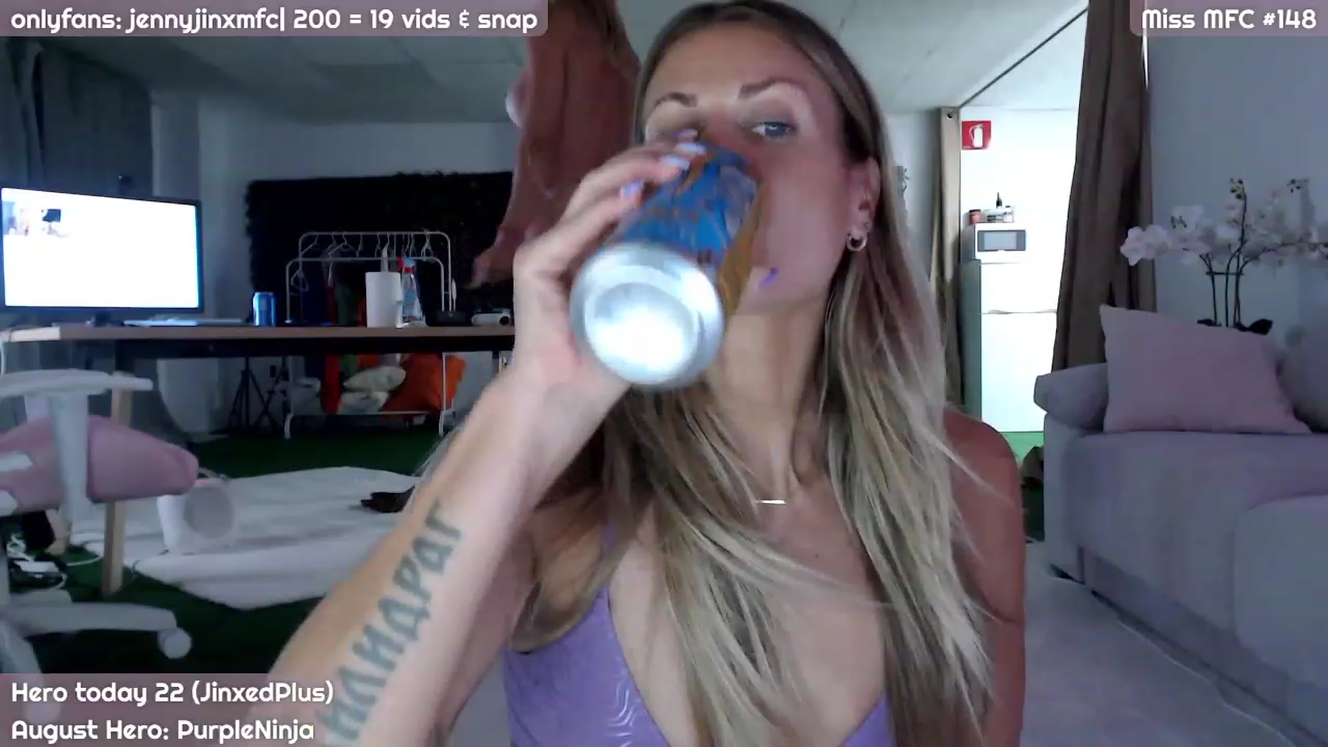 Gallery image thumbnail from JennyJinx's myfreecams stream on, 08/03/2023, 20:33 image 7 of 20