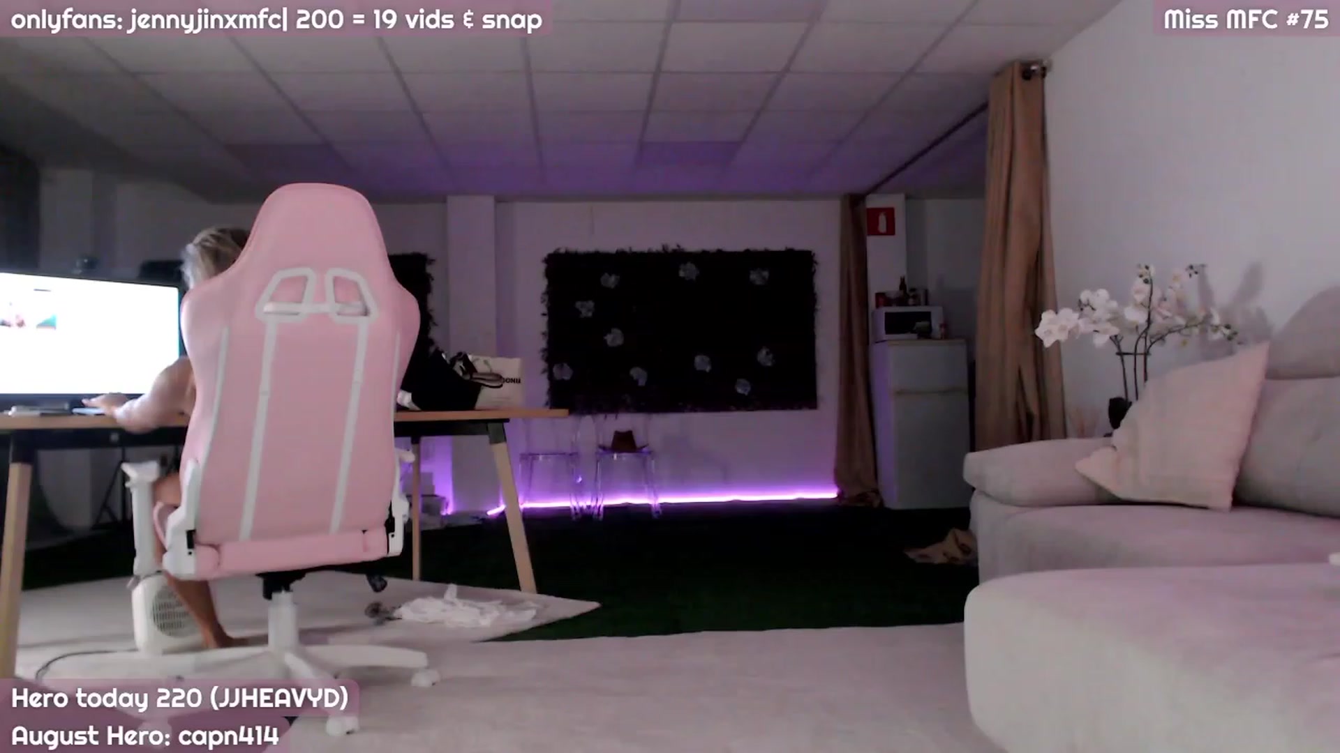 Gallery image thumbnail from JennyJinx's myfreecams stream on, 08/09/2023, 21:24 image 3 of 20