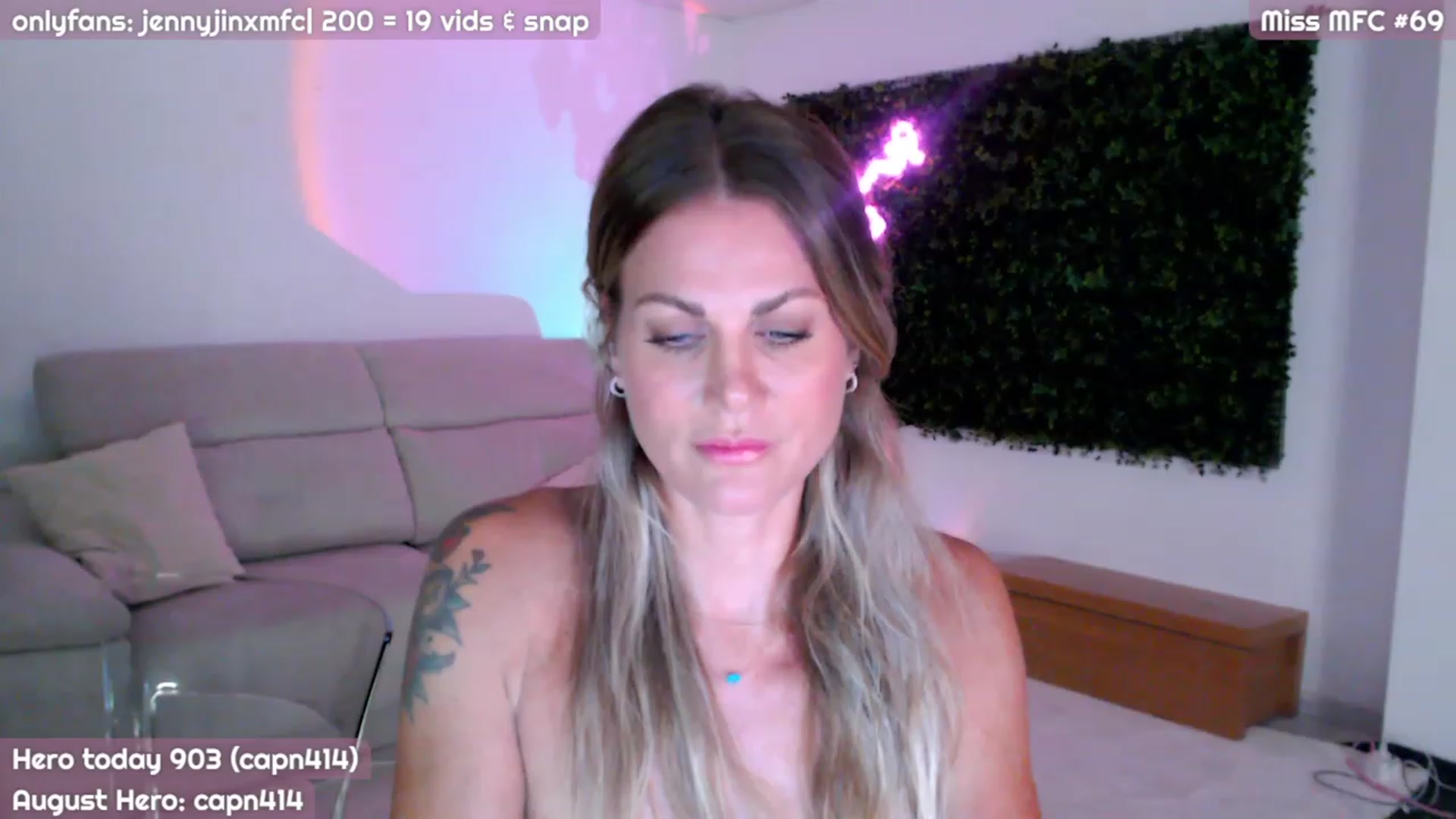 Gallery image thumbnail from JennyJinx's myfreecams stream on, 08/10/2023, 21:42 image 16 of 20